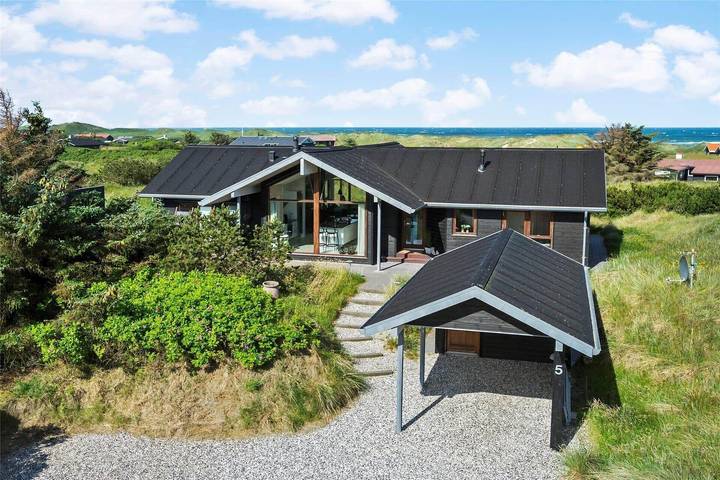 Ferienhaus mit Meerblick für 8 Personen, mit Whirlpool und Sauna sowie Terrasse in Grønhøj Strand