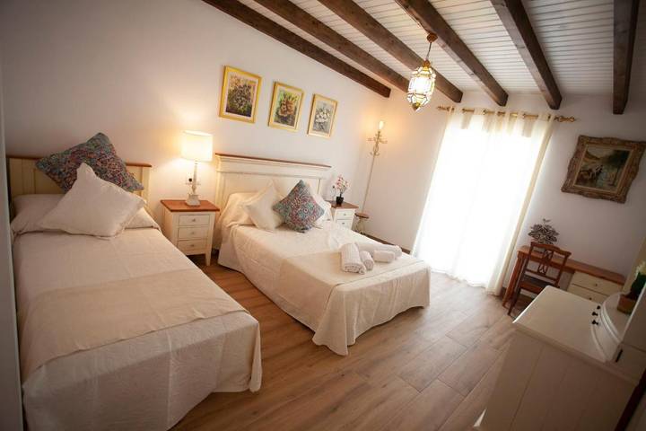 Casa rural para 6 personas, con terraza además de piscina y vistas en Cuevas del Almanzora