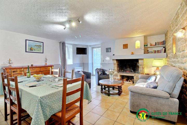 Gîte pour 6 personnes, avec Terrasse et Jardin à Questembert
