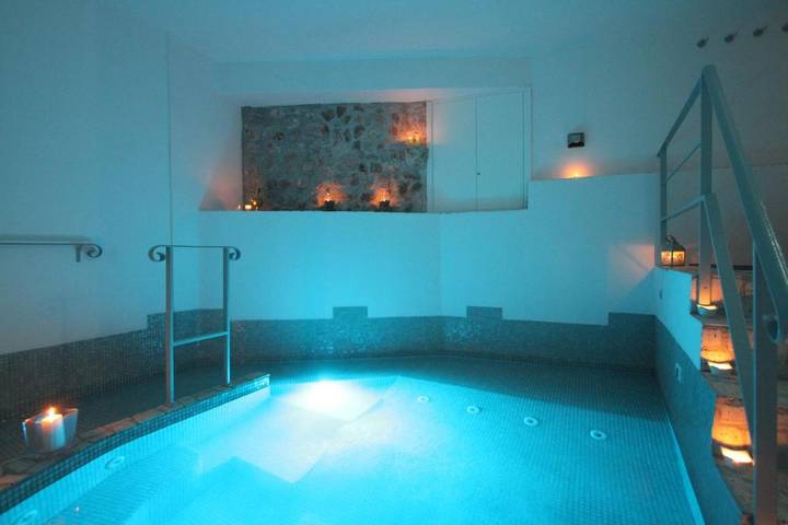Appartamento per 6 persone, con Terrazza e Idromassaggio nonché Piscina e Sauna a Sermoneta