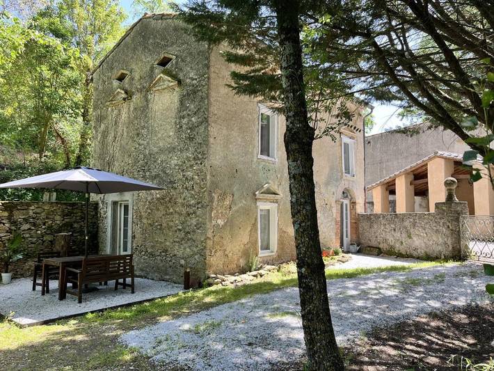 Gîte pour 6 personnes, avec jardin et piscine à Villespy