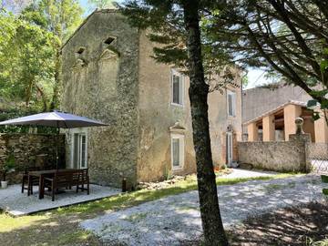 Gîte pour 6 personnes, avec jardin et piscine à Villespy