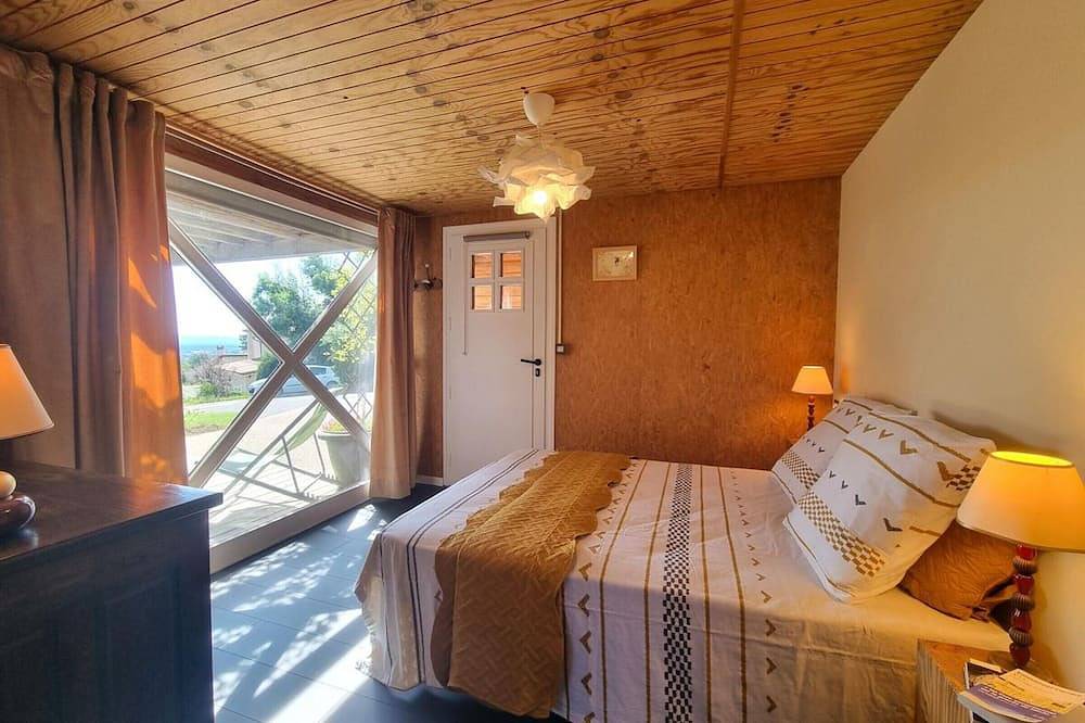 Encantadora casa en Montbrison con terraza y jardín, aparcamiento, wifi in Montbrison
