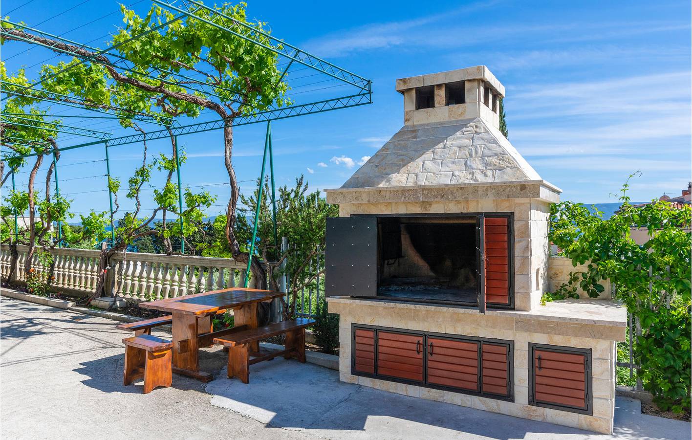 Cały apartament wypoczynkowy, Apartament wakacyjny dla 3 osób z taras in Dugi Rat, Żupania splicko-dalmatyńska