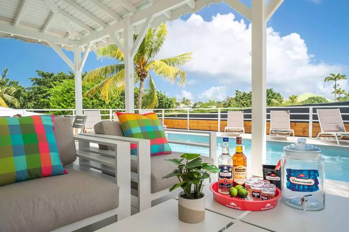 Villa für 6 Personen, mit Garten und Pool in Saint-François