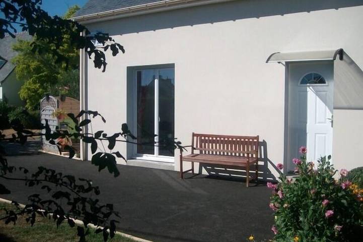 Location de vacances pour 6 personnes, avec terrasse et jardin à Plouhinec (Morbihan)