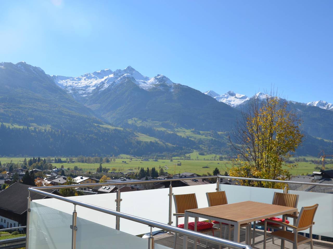 Ganze Wohnung, Wohnung mit heller offener Küche mit Aussicht in Piesendorf, Pinzgau