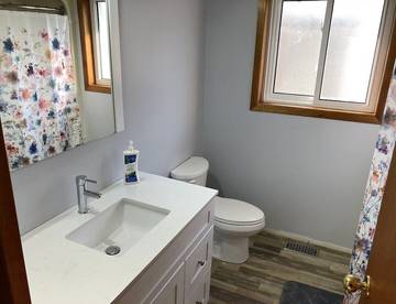 Cabin Rentals And Lodges for 6 Guests in Kawartha Lakes, Picture 3