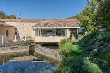 Casa De Vacaciones para 4 Personas en Carla-de-Roquefort, Ariège, Foto 1