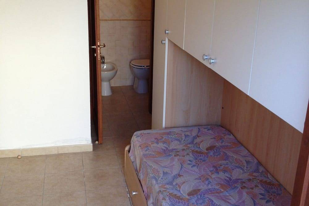 Chia: Cottage with garden, air conditioning, barbecue,and parking. in Cagliari Province
