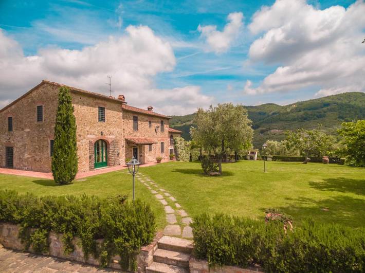 Villa Roncosi, beautiful 15-bed villa with jacuzzi-Villa Roncosi in Monsummano Terme, Provincia di Pistoia
