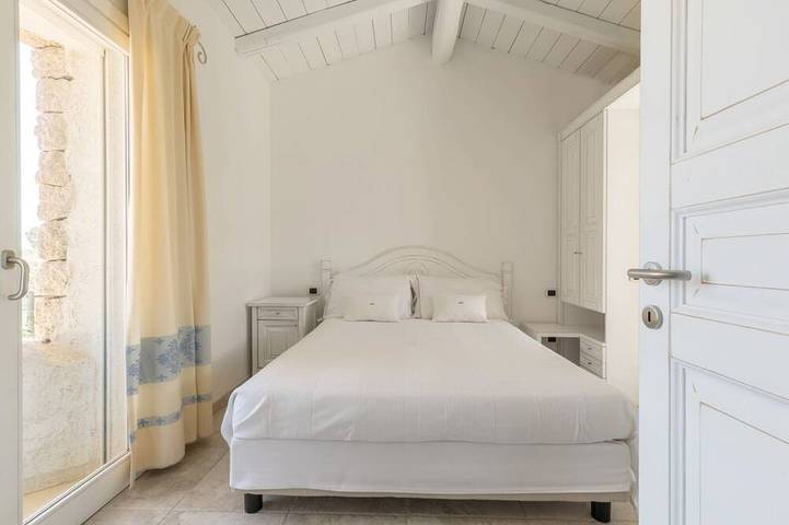 Villa Ulivo con piscina e giardino privato a soli 500 mt dal mare in Costa Rei, Castiadas