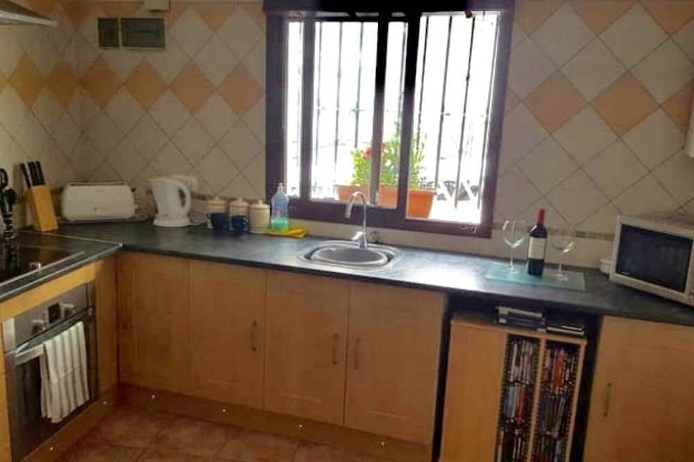 Amplio apartamento de 1 dormitorio en el corazón de Casarabonela in Casarabonela, Sierra de las Nieves
