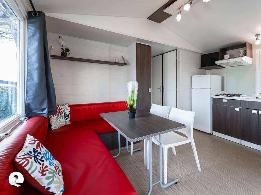 Camping Les Violettes  - Mobilhome 4 personnes - Mobile-home Mouette (2 chambres) - terrasse intégrée 4 pers in L'Aiguillon-la-Presqu'île, Vendée
