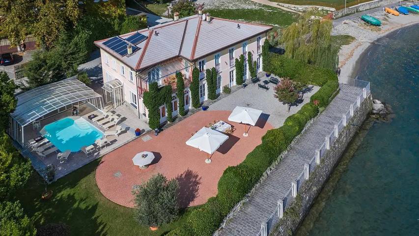 Ferienhaus für 12 Personen, mit Garten und Balkon sowie Pool