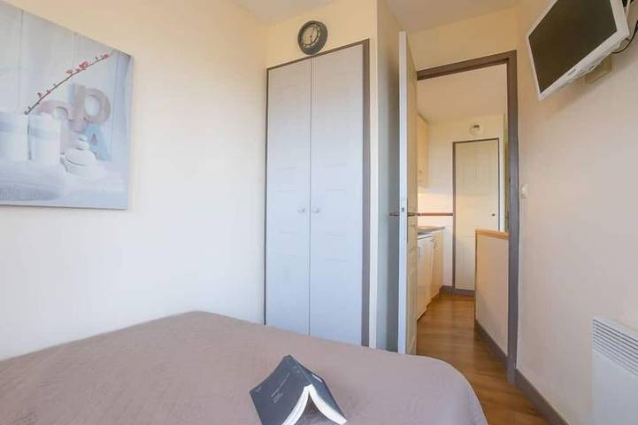 Gîte pour 4 personnes, avec piscine et jardin dans Golf De Cap Esterel - 4