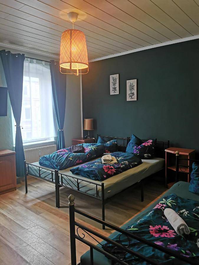 Ferienwohnung für 6 Personen, mit Terrasse und Garten in Waldheim