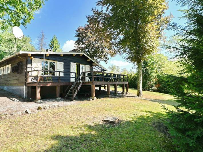 Chalet voor 8 personen, met terras, kindvriendelijk in Provincie Luxemburg