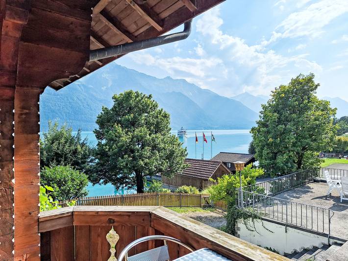 Ferienhaus für 8 Personen, mit Ausblick und Seeblick sowie Balkon in der Schweiz - 2