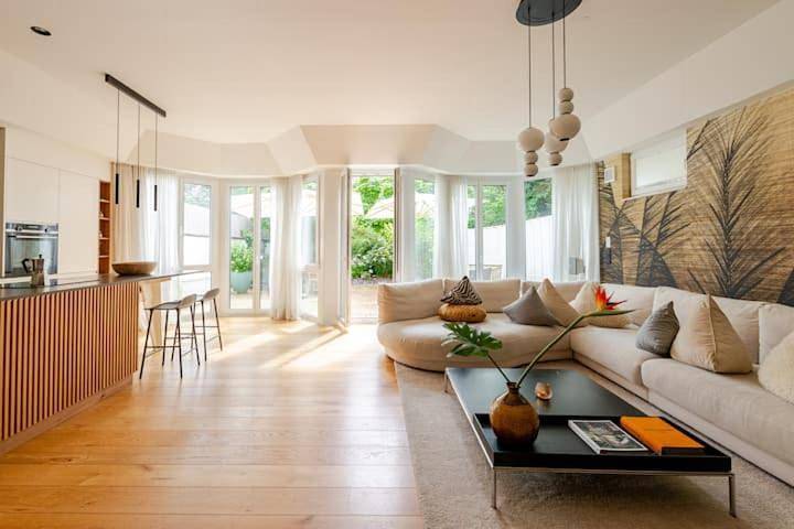 Two-Bedroom Deluxe Apartment in Stadtbezirk 01 Altstadt-Lehel, München