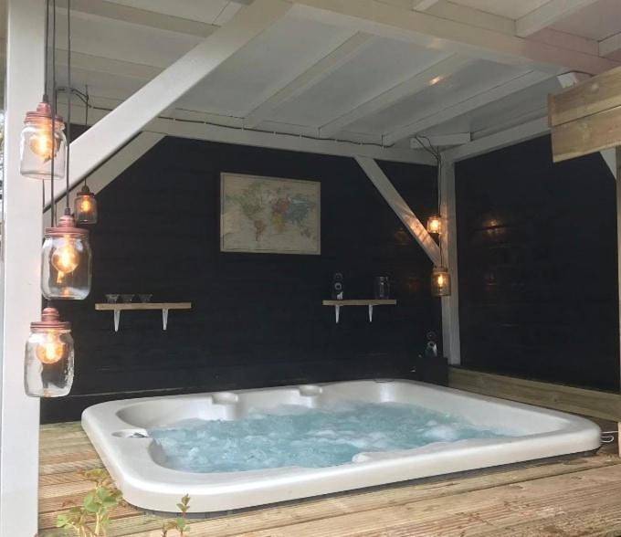 Geheel appartement, One-Bedroom Apartment in Huizen, Noord-Holland