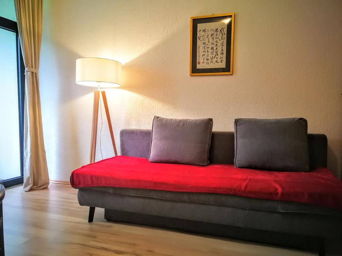 Ganze Wohnung, Ruhiges Apt. direkt am Naherholungsgebiet mit Seeblick, Zentrum 5min, Messe 18min in Nürnberg, Frankenalb