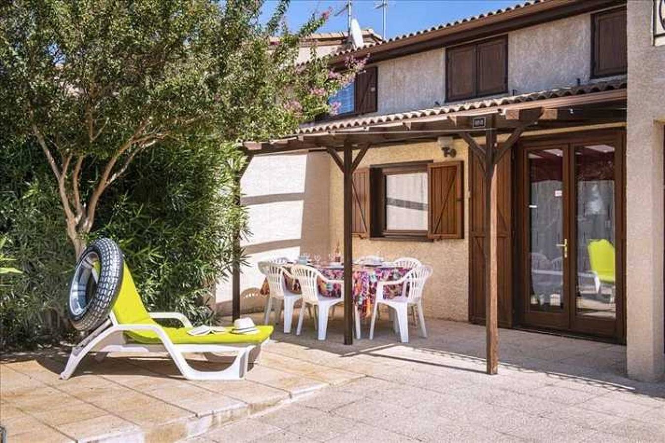 Zecamping 3* 500m plage parc aquatique pet friendly locatif Tv Lv Bbq in Portiragnes Plage, Portiragnes