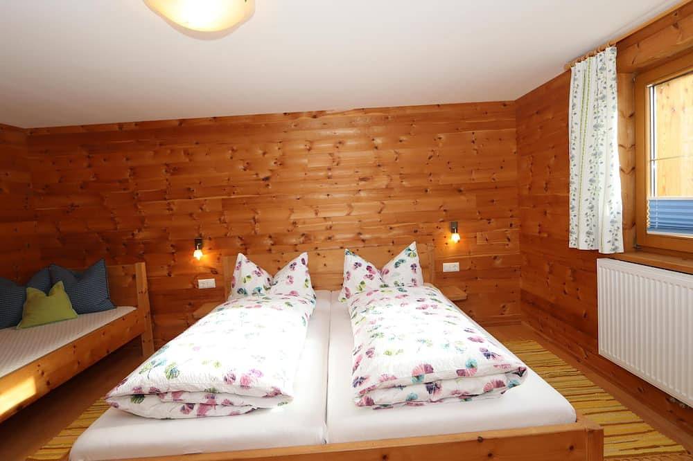 Ganze Wohnung, Geräumige Wohnung in der Nähe des Skilifts in Glockturmkamm, Fendels