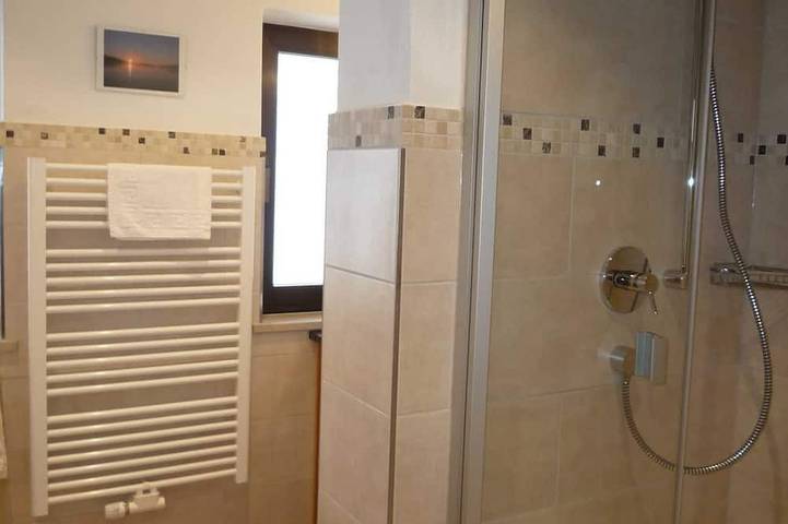 Appartement, 1er étage, n ° 2, grand balcon orienté sud-ouest - Gästehaus Johanna in Bad Wiessee, Alpes bavaroises
