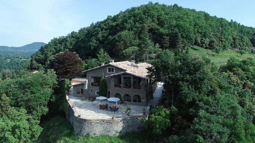 Hôtel pour 2 personnes, avec Balcon et Terrasse ainsi que Jardin et Piscine à Rupit i Pruit