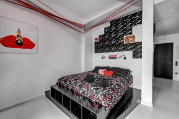 Gîte pour 2 personnes, avec jardin dans Syros