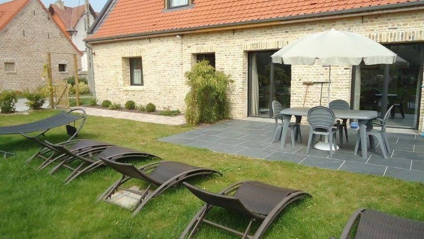 Location de vacances pour 10 personnes, avec sauna et vue ainsi que piscine et jardin à Les Attaques - 2