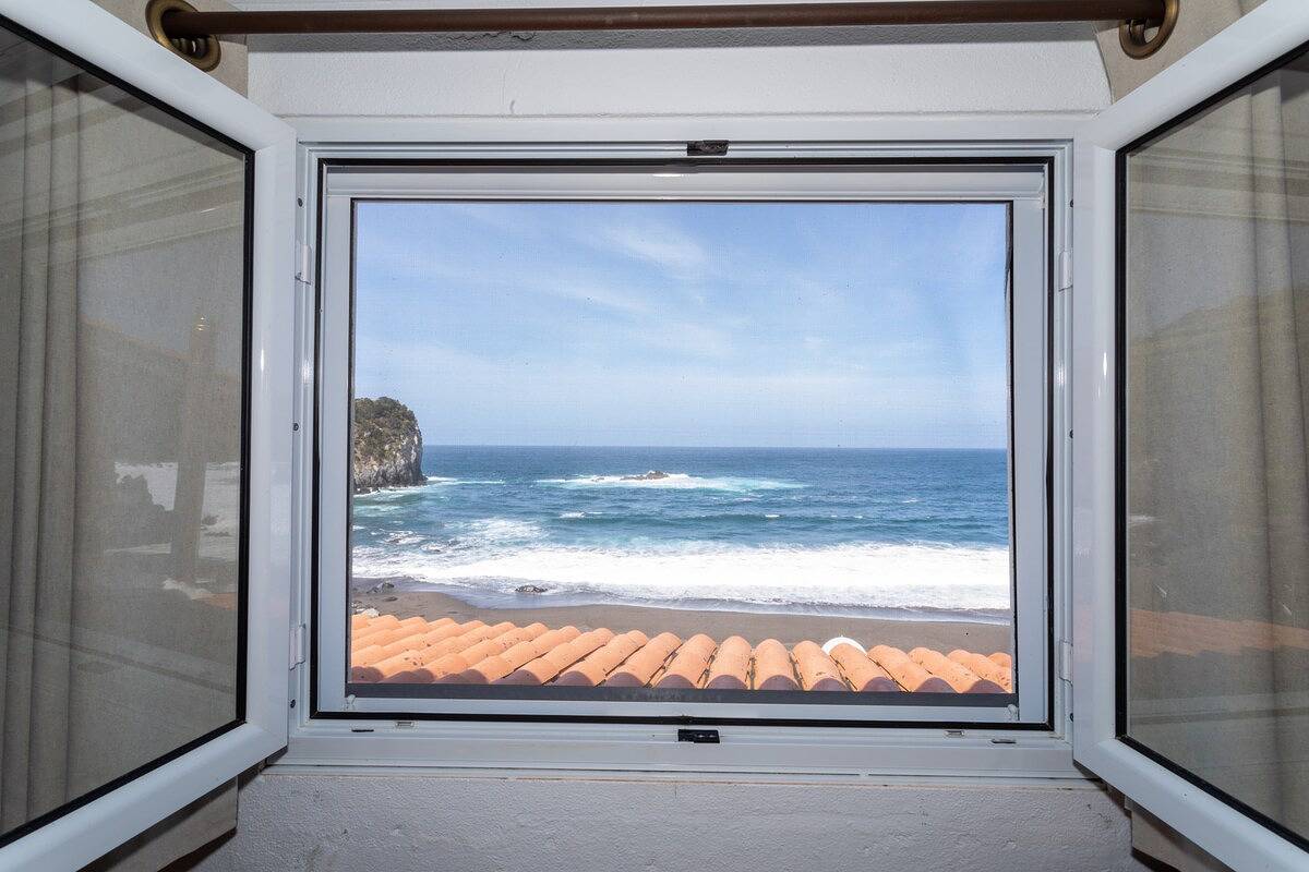 Guestready - Beachfront Casa da Praia, foto 13