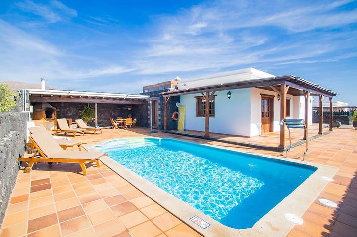 Villa voor 6 personen, met terras en tuin - 1