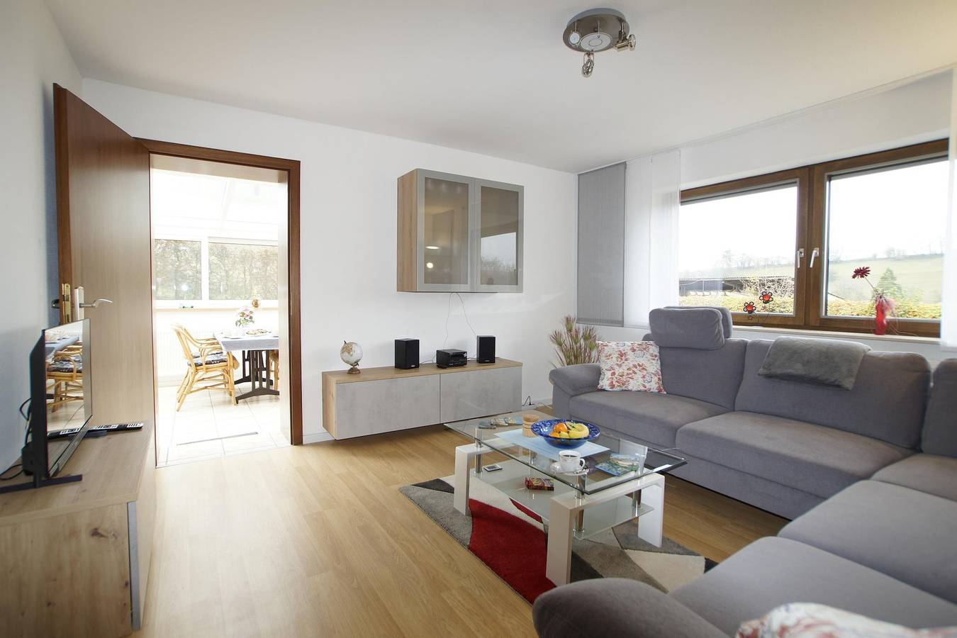 Apartamento vacacional entero, 4-Bett-Ferienwohnung Dusche/Wc, 2 Schlafräume in Gransdorf, Bitburg-Prüm