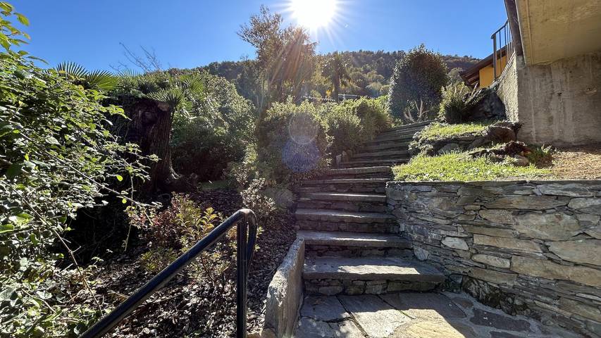 Ferienhaus für 7 Personen, mit Ausblick und Seeblick sowie Garten in Comune di Cannobio - 4