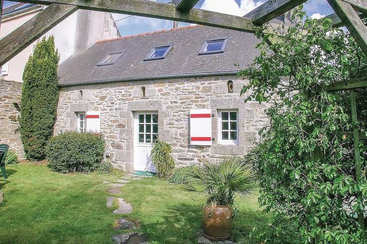 1 bedroom lovely home in Douarnenez in Douarnenez, Quimper und Umgebung