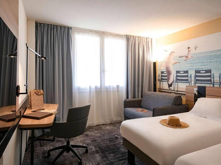 Hôtel pour 4 personnes, avec vue ainsi que piscine et jardin à Sophia Antipolis - 3