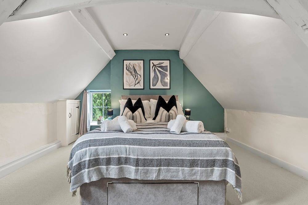 Entire apartment, 2-Br Cosy Retreat, Cirencester in Cirencester, Gloucestershire
