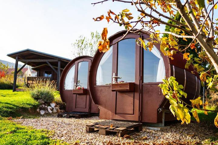 Camping voor 2 personen, with tuin and uitzicht as well as uitzicht op het meer in Tsjechië