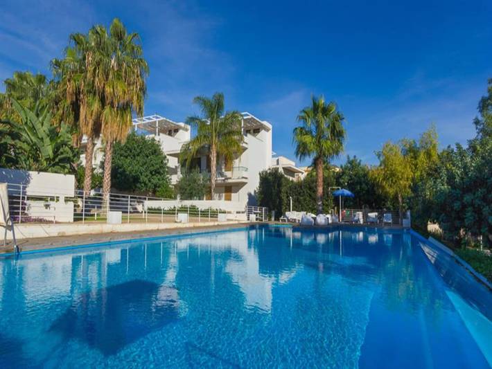 Ferienwohnung für 6 Personen, mit Balkon/Terrasse und Pool in Marina di Ragusa