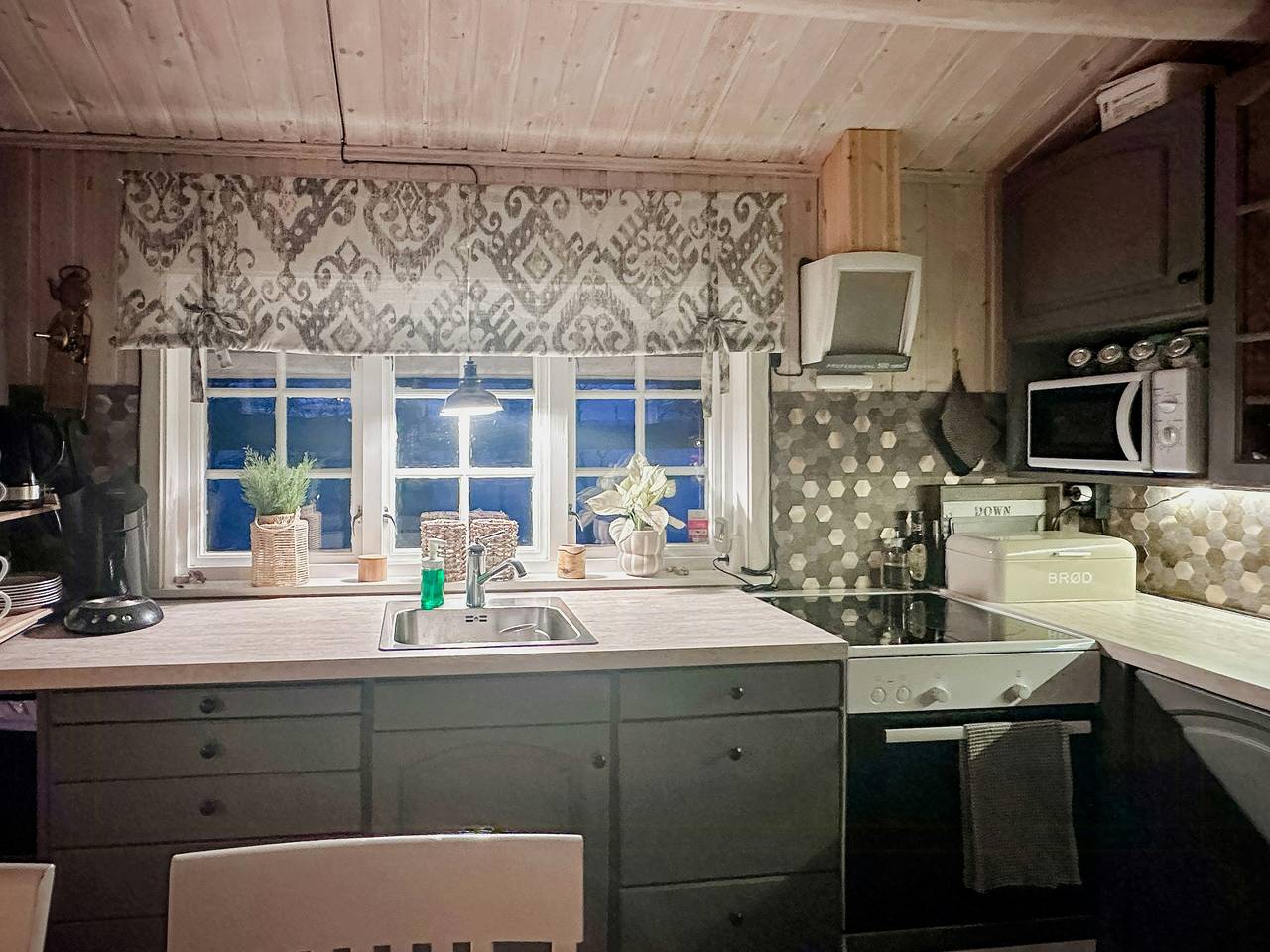 Idílica casa de campo junto al agua en Hessdalen in Holtålen