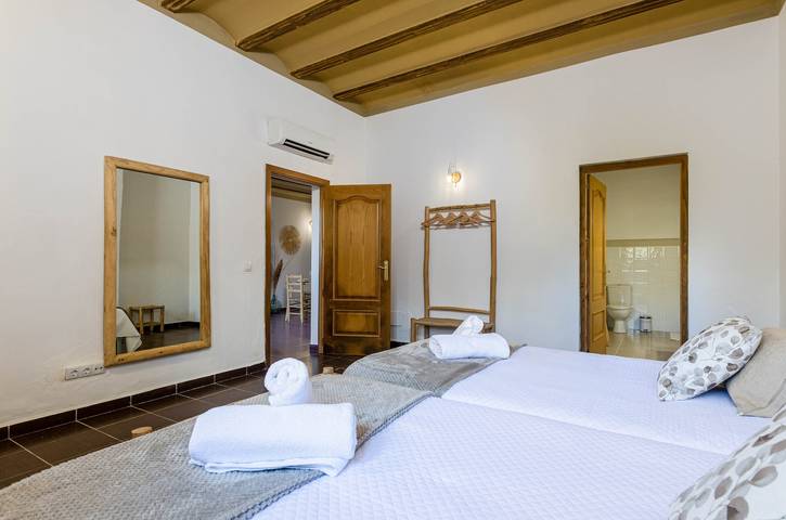 Appartement entier, Limonar De Mallorca appartement 1 : vue montagne, Wi-Fi et climatisation in Inca, Majorque l'intérieur des terres