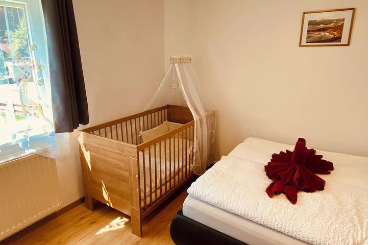 Ganze Wohnung, 87452 Altusried-Ortsteil Frauenzell, nähe Center Parcs Leutkirch im Allgäu in Altusried, Bayerisch Schwaben