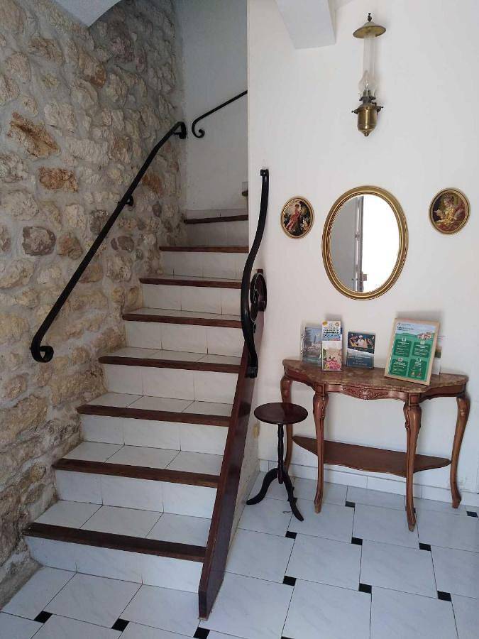 Location de vacances pour 4 personnes, avec terrasse et vue à Saint-Geniès-des-Mourgues - 3