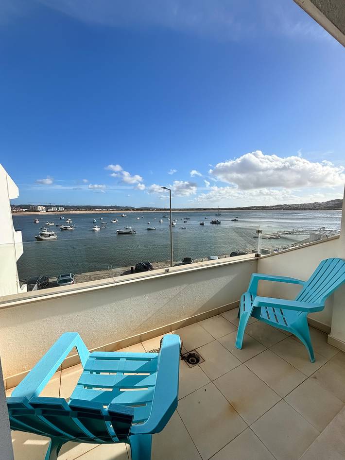 Casa de férias para 10 pessoas, com varanda e piscina em São Martinho do Porto