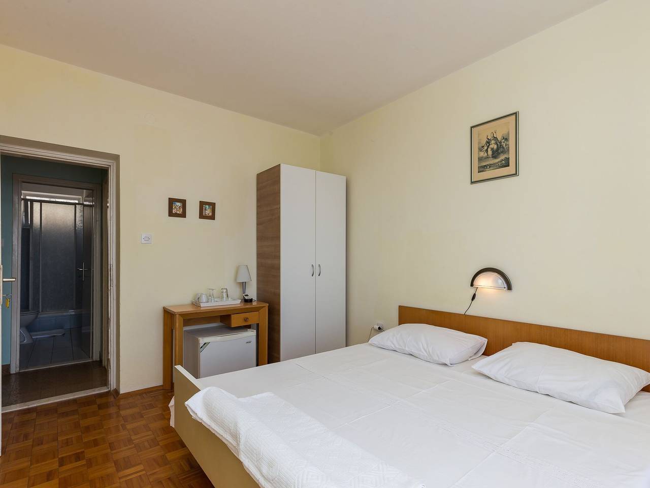 Appartamento intero, Beautiful Nest Rooms - One Bedroom Suite with Balcony and Sea view (Br. 2) in Dubrovnik, Grad Dubrovnik