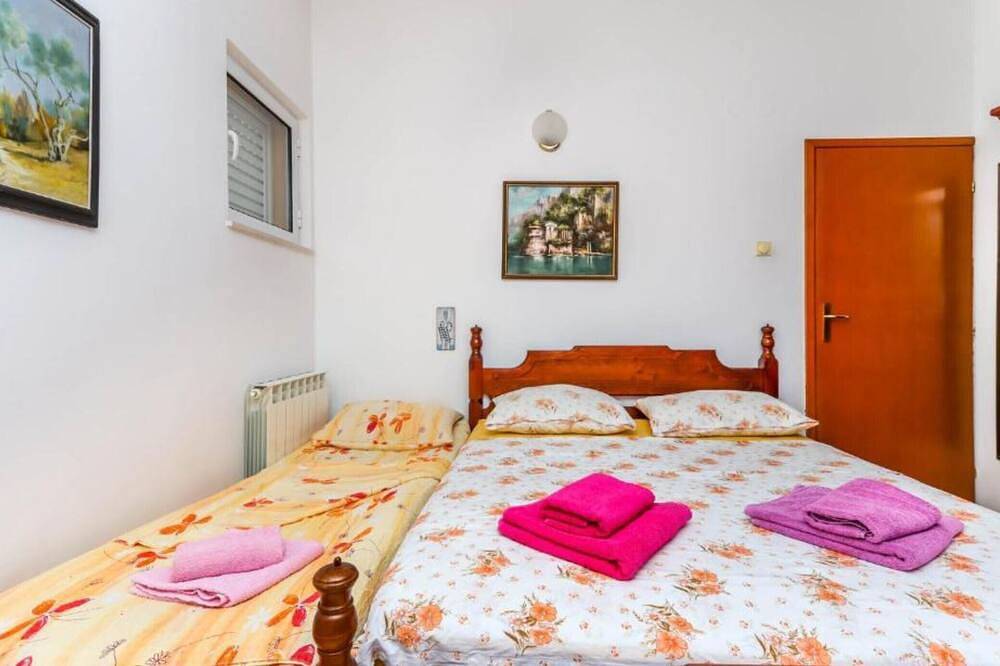 Entire apartment, Relaxing Apt on Budva Coastline - 1 Bedroom Apt in Budva, Opština Budva