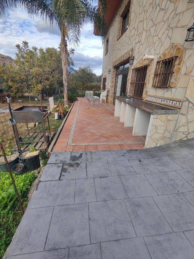 Casa rural para 5 personas, con vistas y jardín, Se admiten mascotas en Sierra de las Nieves - 3