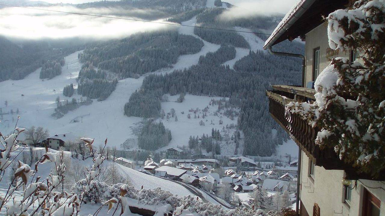 Geheel vakantieappartement, Vakantieappartement voor 5 personen met uitzicht in Bad Kleinkirchheim, Nockberge